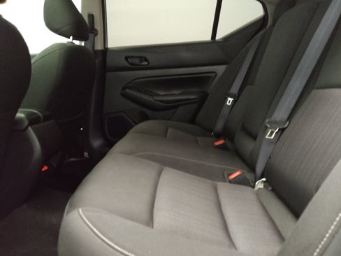 Used 2023 Nissan Altima 2.5 SV w/ SV Premium Package FWD image 18