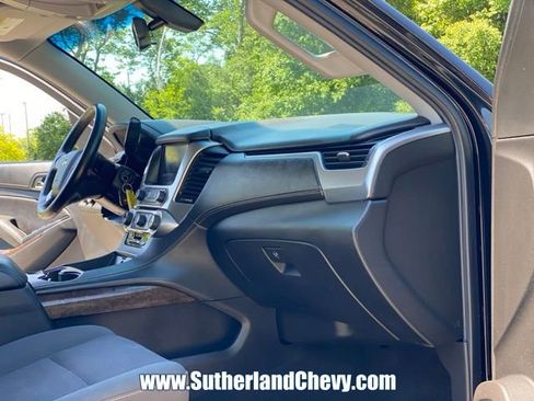 Used 2018 Chevrolet Tahoe LS AWD/4WD image 17