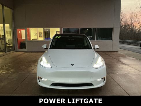 Used 2022 Tesla Model Y Performance image 2