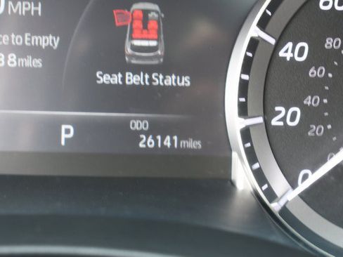 Used 2023 Toyota Highlander XSE AWD/4WD image 34