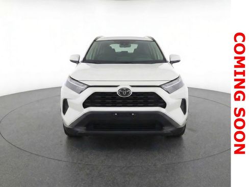 Used 2023 Toyota RAV4 XLE w/ Convenience Package image 7
