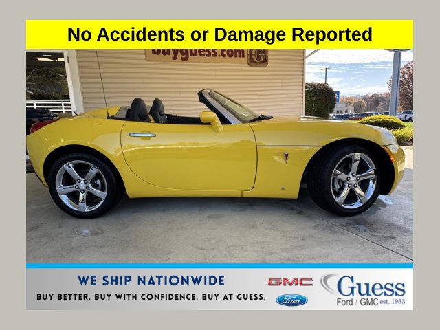 Used 2008 Pontiac Solstice GXP w/ Premium Package RWD image 1