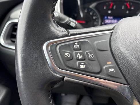 Used 2020 Chevrolet Equinox LT image 13