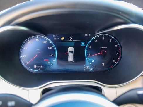 Used 2021 Mercedes-Benz GLC 300 image 13