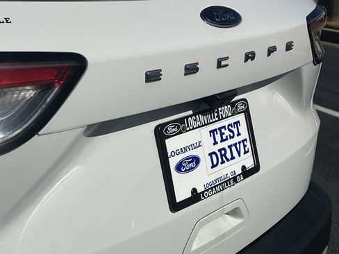 Used 2021 Ford Escape S image 29