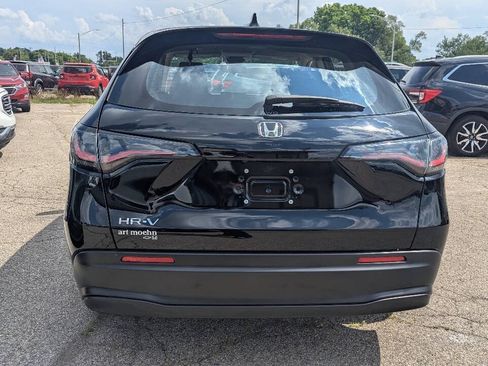 Used 2024 Honda HR-V LX image 8