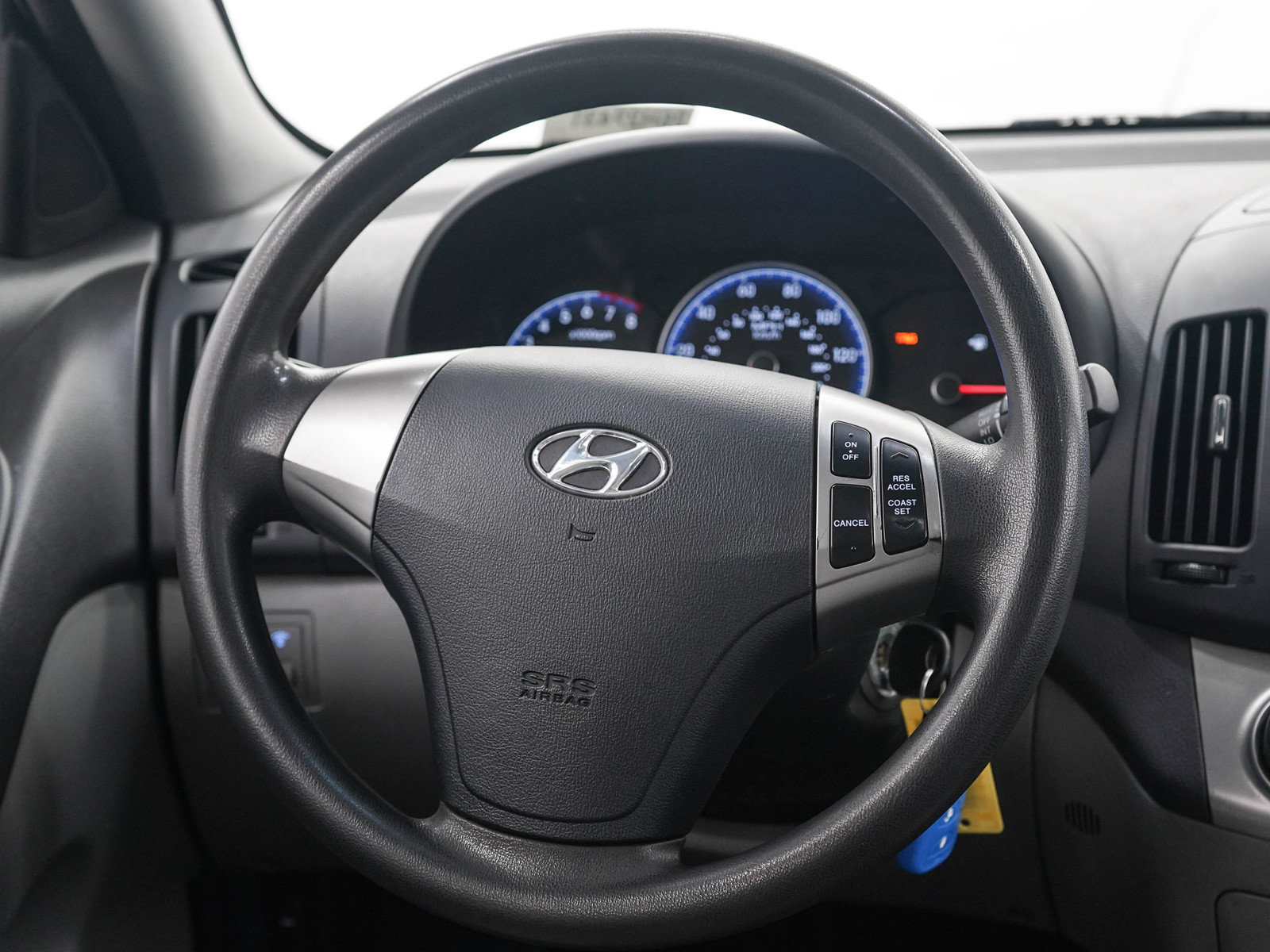 Used 2010 Hyundai Elantra GLS FWD image 15