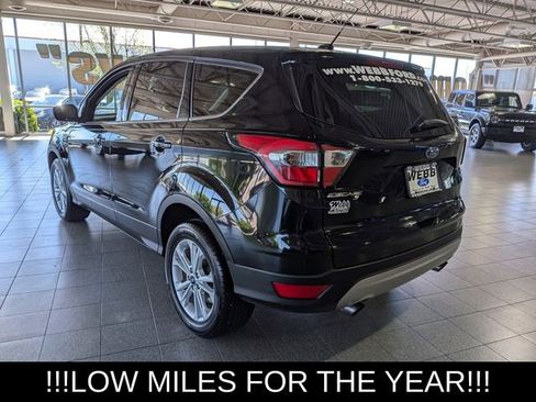 Used 2017 Ford Escape SE FWD image 6