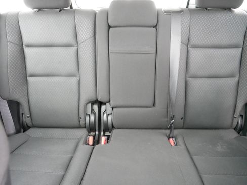 Used 2021 Jeep Grand Cherokee Laredo image 13