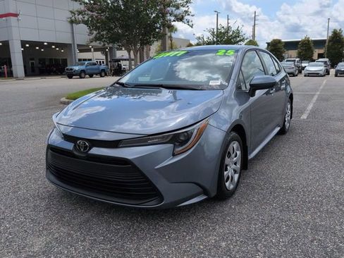 Certified 2025 Toyota Corolla LE FWD image 8