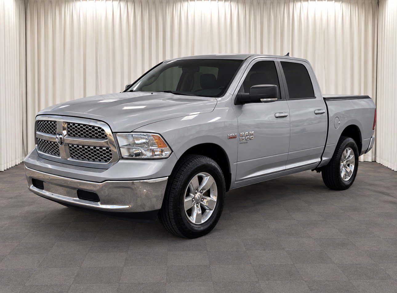 Used 2019 RAM 1500 Classic SLT w/ Luxury Group AWD/4WD image 8