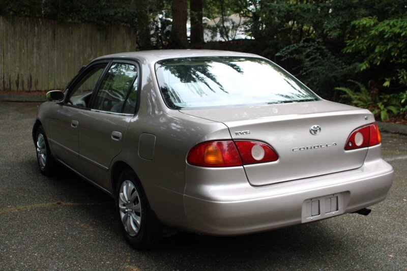 Used 2001 Toyota Corolla LE w/ Extra Value Pkg 2 FWD image 4