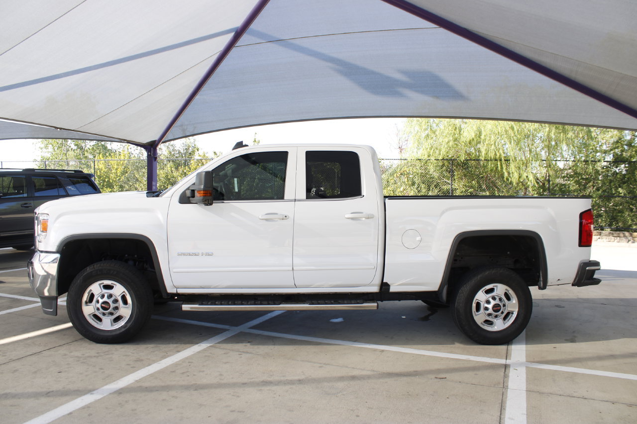 Used 2017 GMC Sierra 2500 SLE w/ HD SLE Preferred Plus Package RWD image 2