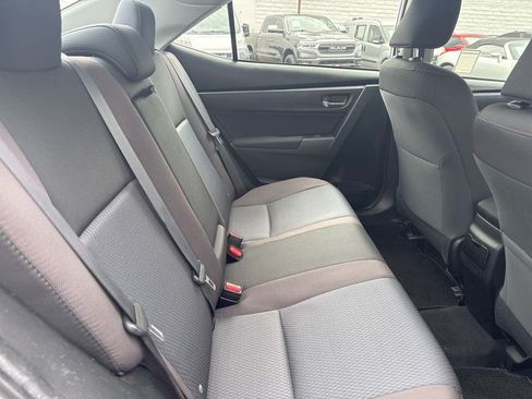 Used 2017 Toyota Corolla LE w/ Carpet Mat Package (TMS) FWD image 11