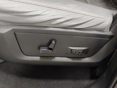 Used 2015 RAM 2500 Big Horn image 37