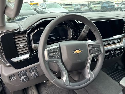 Certified 2023 Chevrolet Silverado 1500 LT image 11