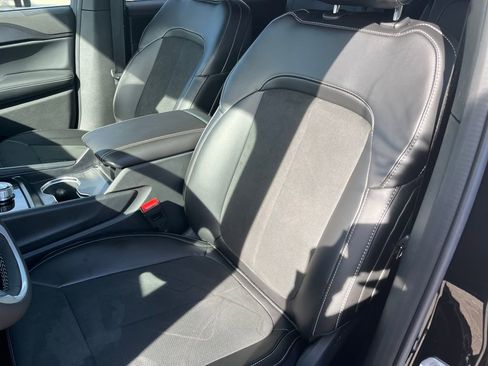 New 2025 Jeep Grand Cherokee L Altitude image 29