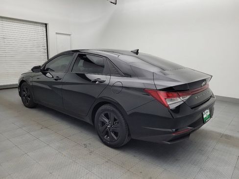 Used 2023 Hyundai Elantra Blue FWD image 5