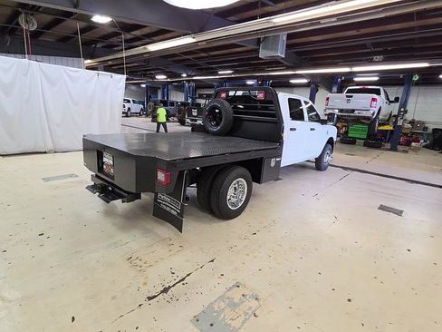 New 2026 RAM 3500 4x4 Crew Cab DRW image 5