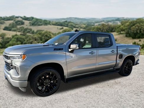 Used 2023 Chevrolet Silverado 1500 RST AWD/4WD image 4
