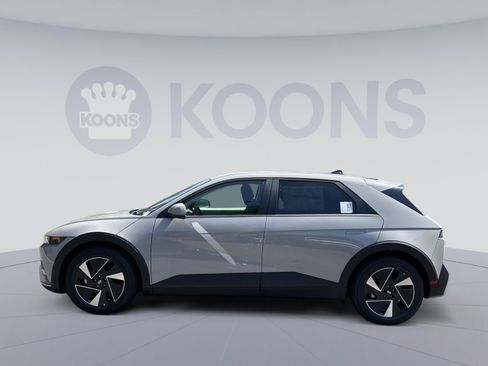 New 2026 Hyundai Ioniq 5 SE AWD/4WD image 2