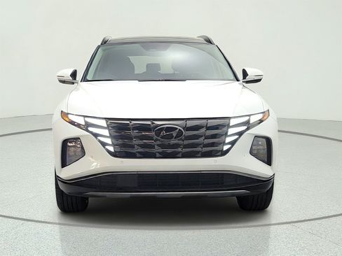 Used 2022 Hyundai Tucson Limited w/ Cargo Package AWD/4WD image 2
