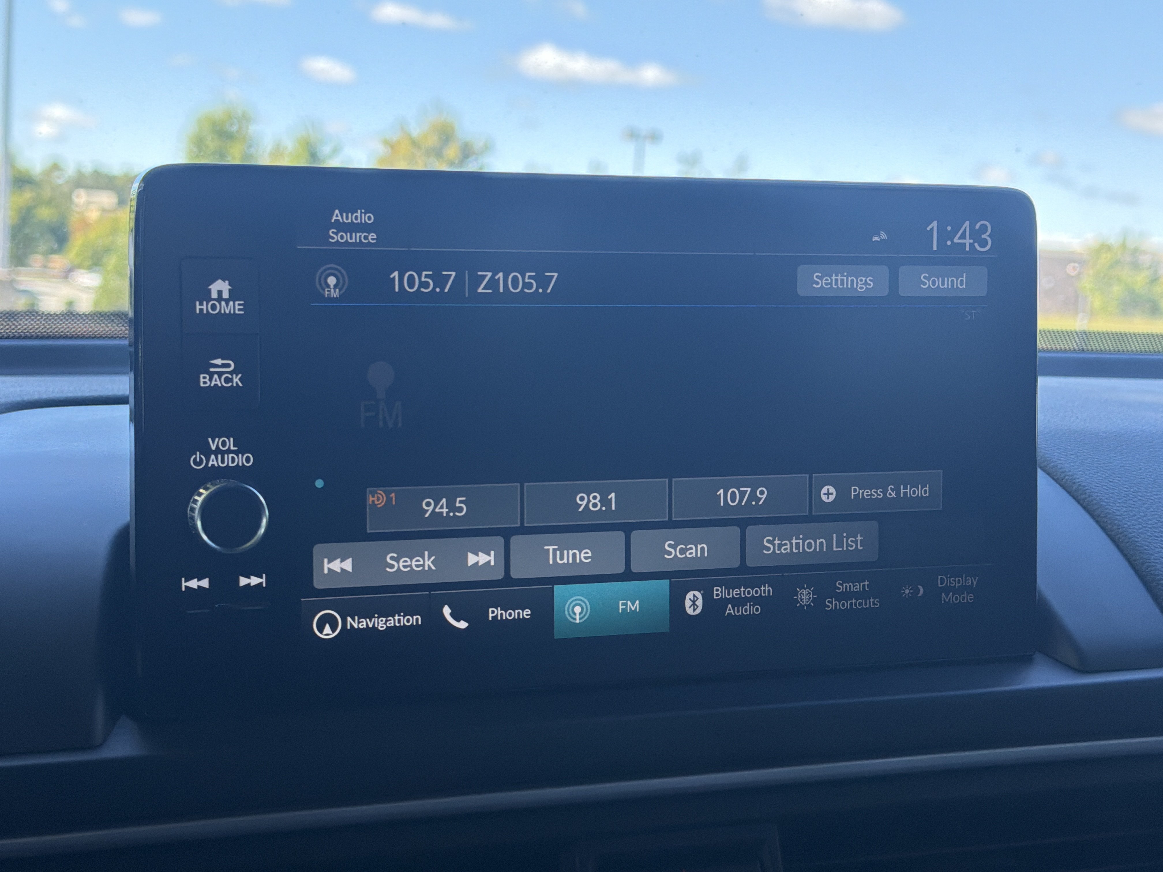 Certified 2025 Honda Pilot Touring image 13