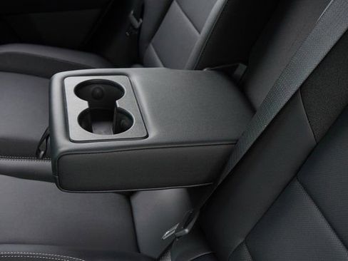 New 2025 Chevrolet Equinox EV LT image 23