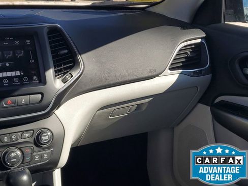 Used 2021 Jeep Cherokee Latitude Lux w/ Sun & Sound Group image 27