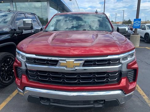 Used 2023 Chevrolet Silverado 1500 LT w/ Protection Package AWD/4WD image 3