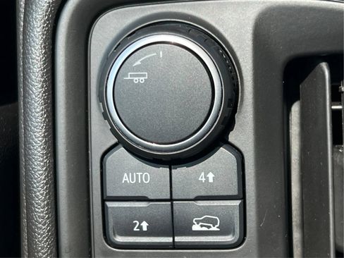Used 2023 Chevrolet Silverado 1500 Custom AWD/4WD image 41
