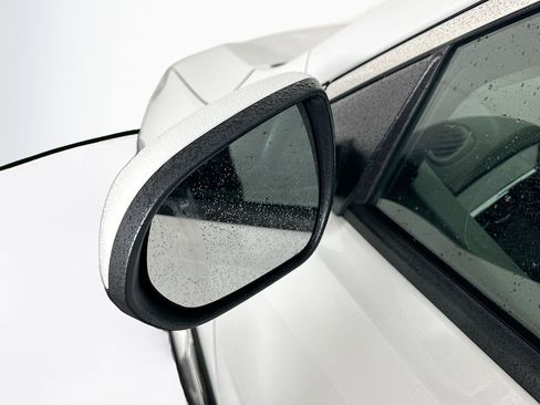 Used 2025 Buick Encore GX Preferred FWD image 16