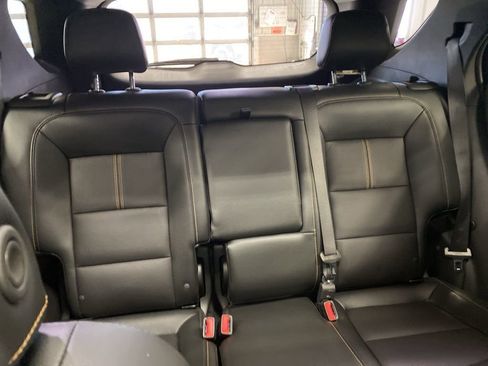 Certified 2024 Chevrolet Equinox Premier image 30