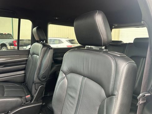 Used 2022 Jeep Wagoneer Series II w/ Flexible Seating Group AWD/4WD image 24
