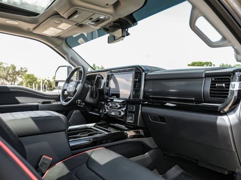 Used 2024 Ford F250 Lariat w/ Lariat Ultimate Package AWD/4WD image 52