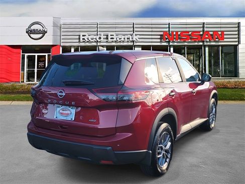 Certified 2025 Nissan Rogue S image 5