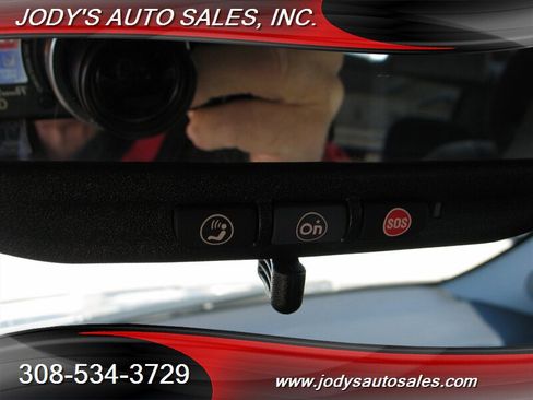 Used 2016 Chevrolet Impala LT image 16