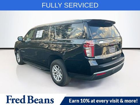 Used 2021 Chevrolet Suburban LT image 7