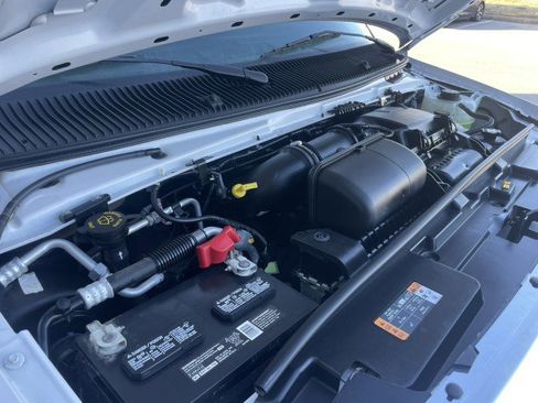 Used 2023 Ford E-350 and Econoline 350 Super Duty w/ Power Windows & Locks Group image 21