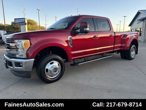 Used 2017 Ford F350 Lariat w/ FX4 Off-Road Package image 5