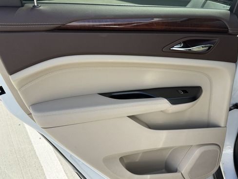 Used 2015 Cadillac SRX Premium w/ Driver Assist Package FWD image 23