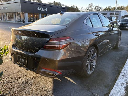 Used 2025 Genesis G70 2.5T w/ Sport Prestige Package image 7