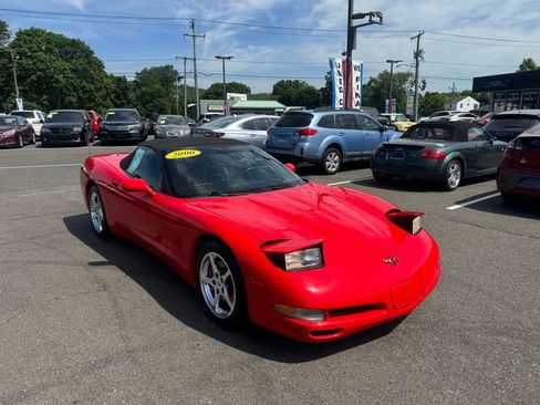 Used 2000 Chevrolet Corvette Convertible w/ Memory Pkg RWD image 3