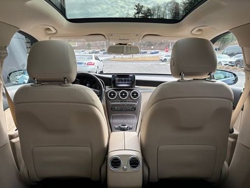 Used 2019 Mercedes-Benz GLC 300 4MATIC image 60