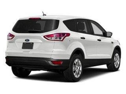 Used 2016 Ford Escape SE w/ Equipment Group 201A FWD image 11