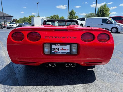 Used 2003 Chevrolet Corvette Convertible w/ Preferred Equipment Group1 RWD image 6