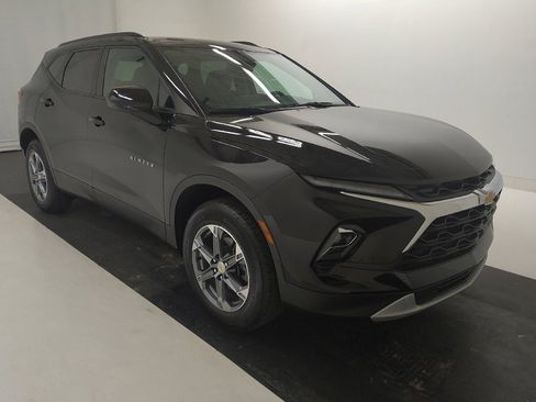 Used 2024 Chevrolet Blazer LT w/ Convenience Package FWD image 13