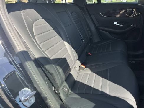 Used 2019 Mercedes-Benz GLC 350e 4MATIC image 25
