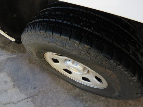 Used 2017 Chevrolet Colorado W/T image 25