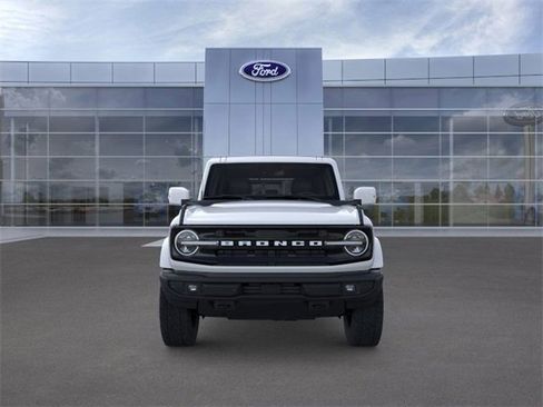 New 2025 Ford Bronco Outer Banks image 6